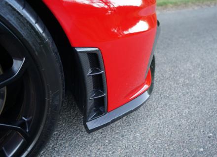 Prise d'air du séparateur de pare-chocs avant. Porsche 718 GT4 - 718.GT4.24.04.VGC